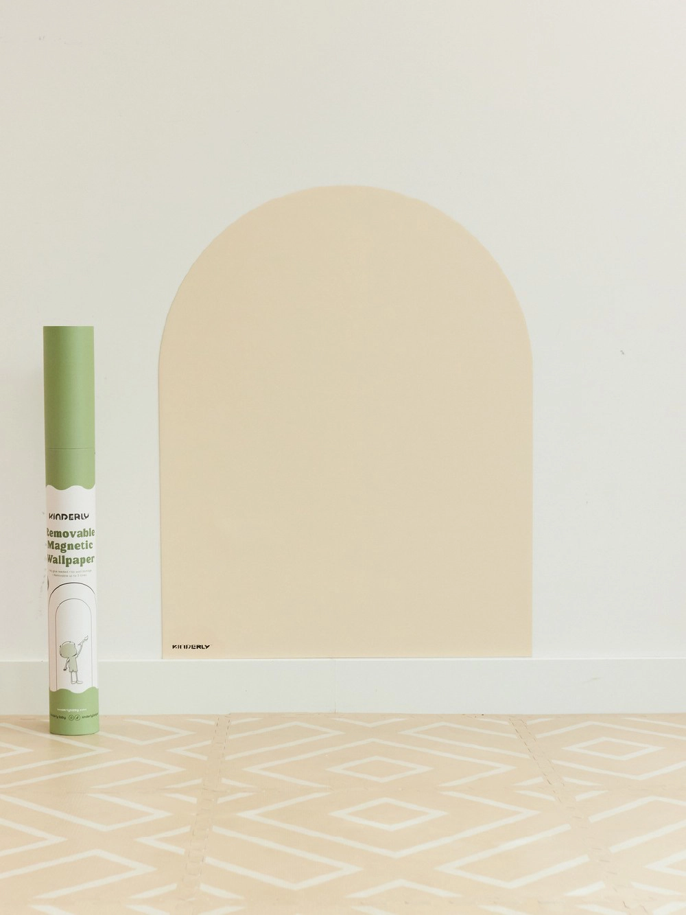 Kinderly removable magnetic wallpaper in a children's room